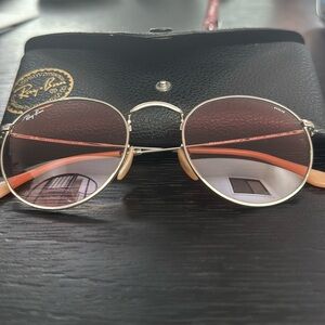 Ray bans with pink lens and silver frame